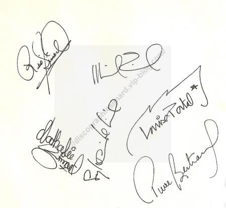 Signatures de quelques Artistes à l'intérieur de la pochette.